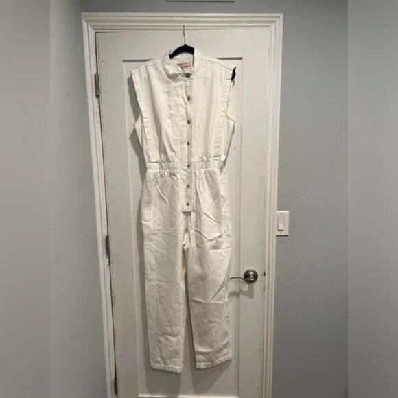 Blank NYC White Denim Jumpsuit Size M NWT - Picture 1 of 6